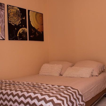 Luxury Studio Apartment Мостар Екстериор снимка