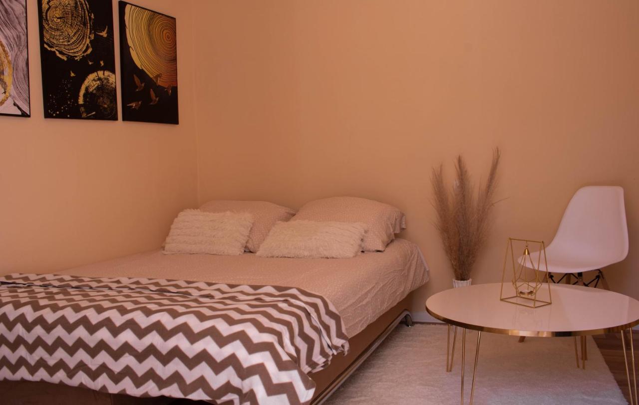 Luxury Studio Apartment Мостар Екстериор снимка