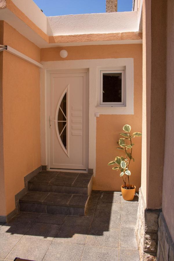 Luxury Studio Apartment Мостар Екстериор снимка